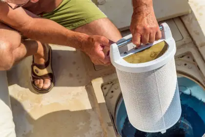 Pool Filter Cleaning